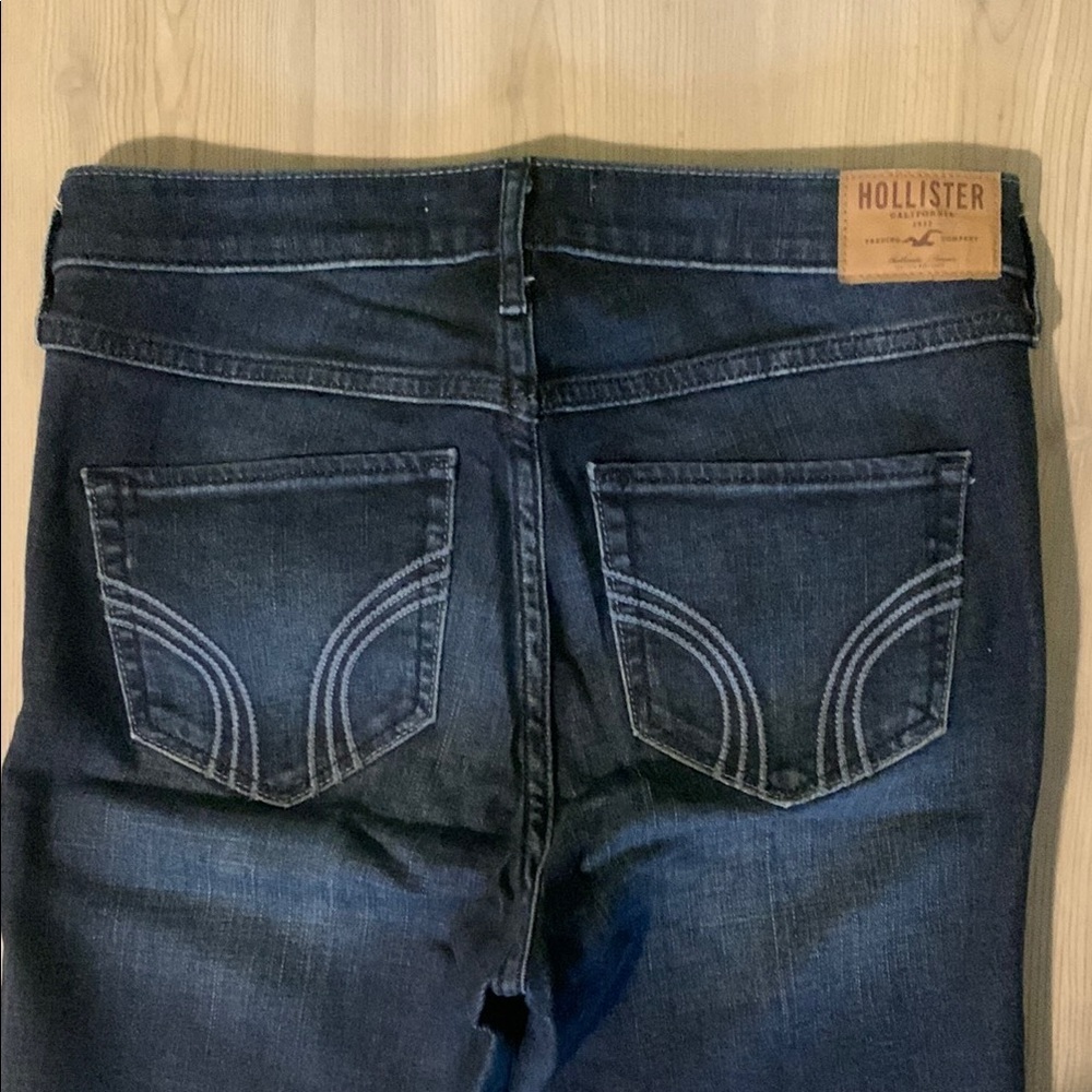 Hollister Blue Skinny Jeans with Stretchy Distressed Design - Picture 5 of 5